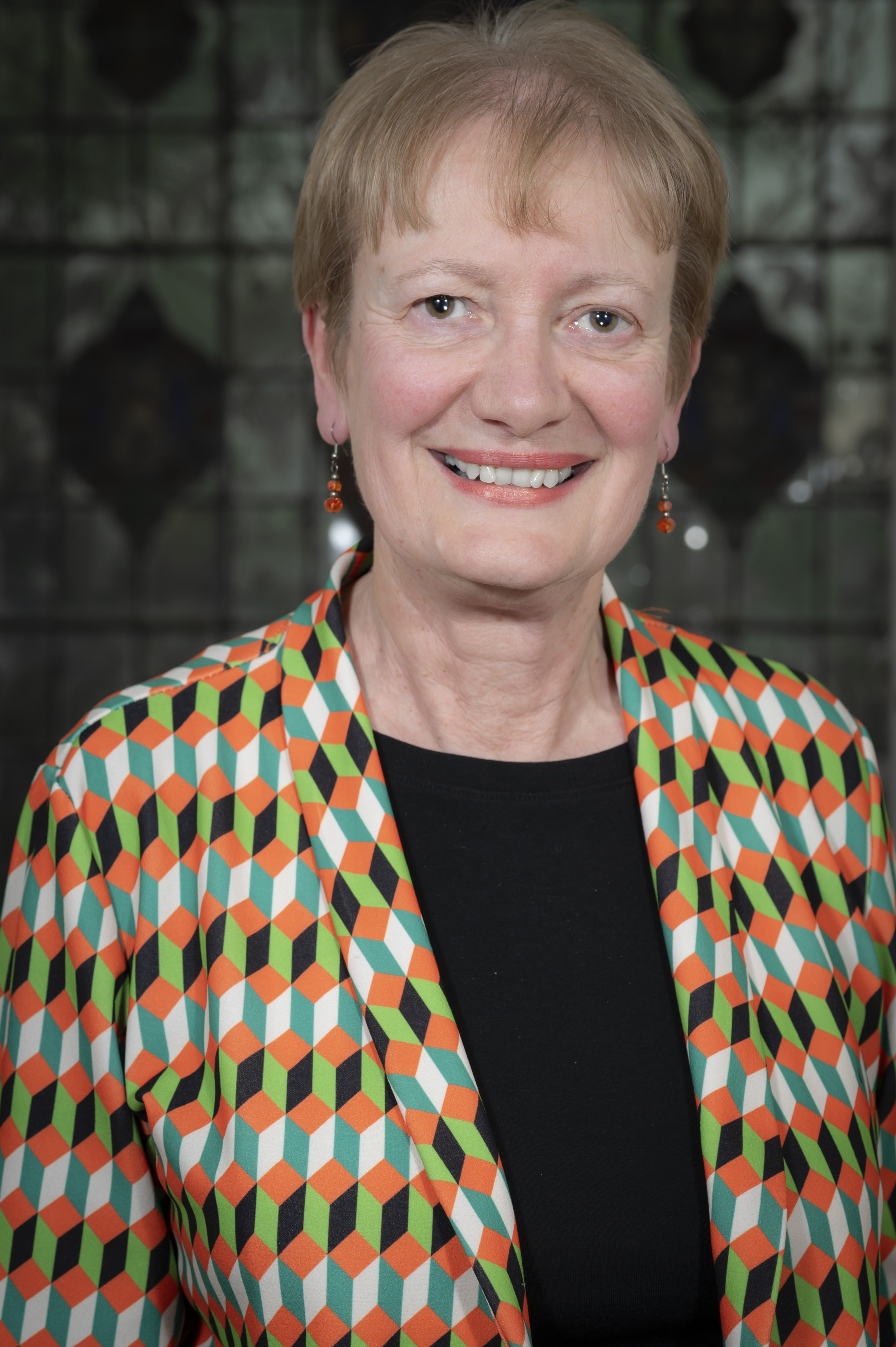 Dr Mary Mihovilovic